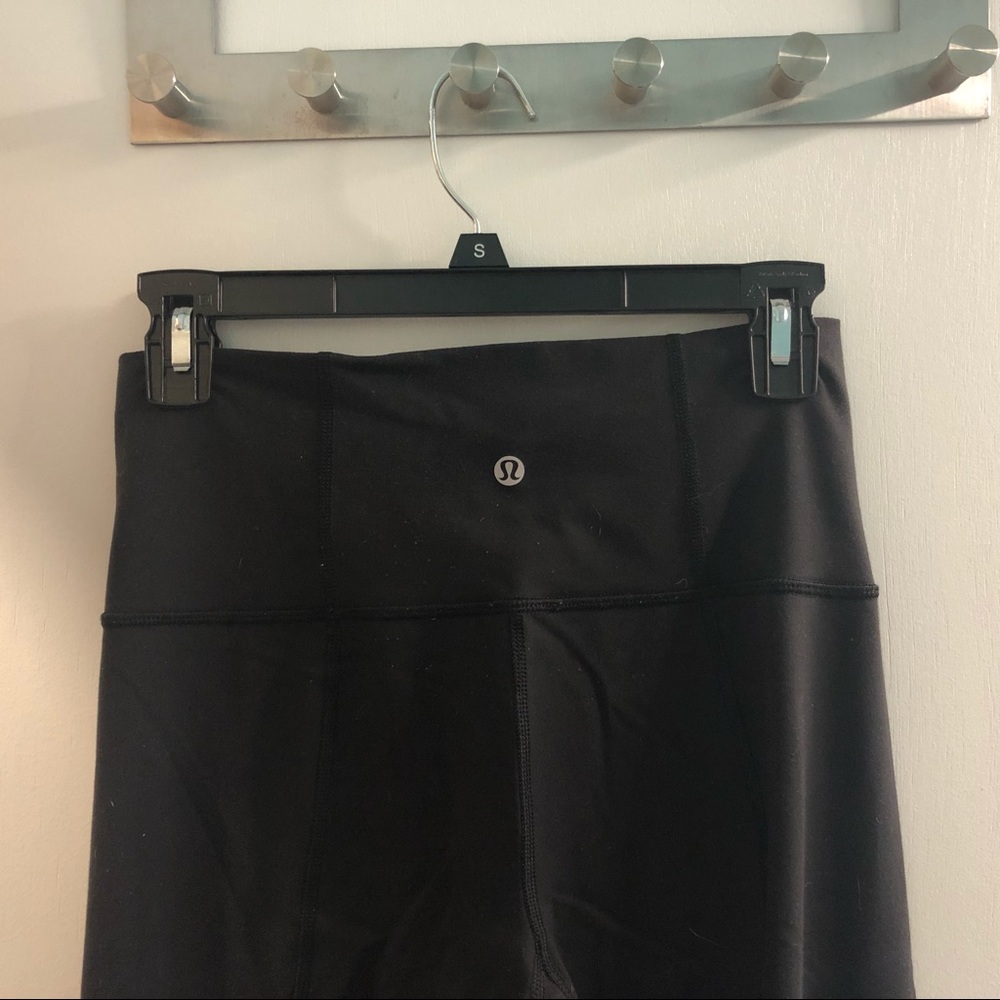 Lululemon Highrise wide legging